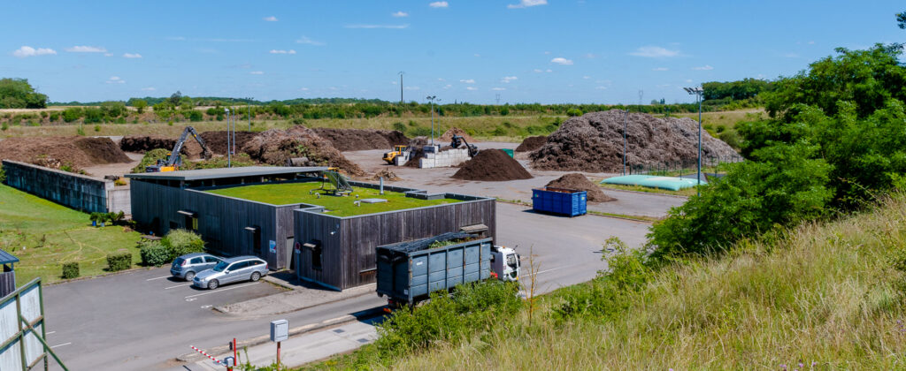 Le traitement des déchets verts - ValCompost